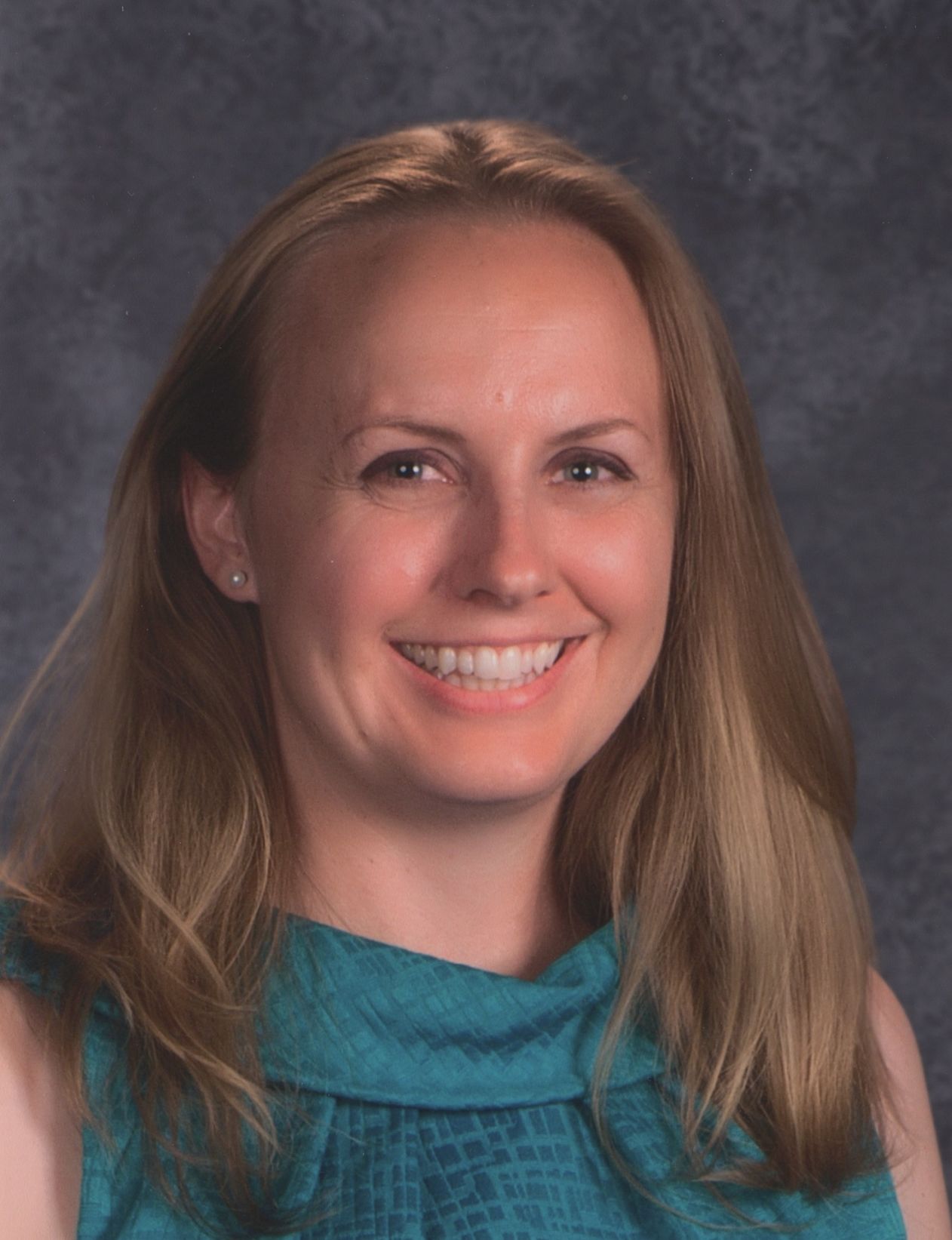 Headshot - Stephanie Luck.jpeg